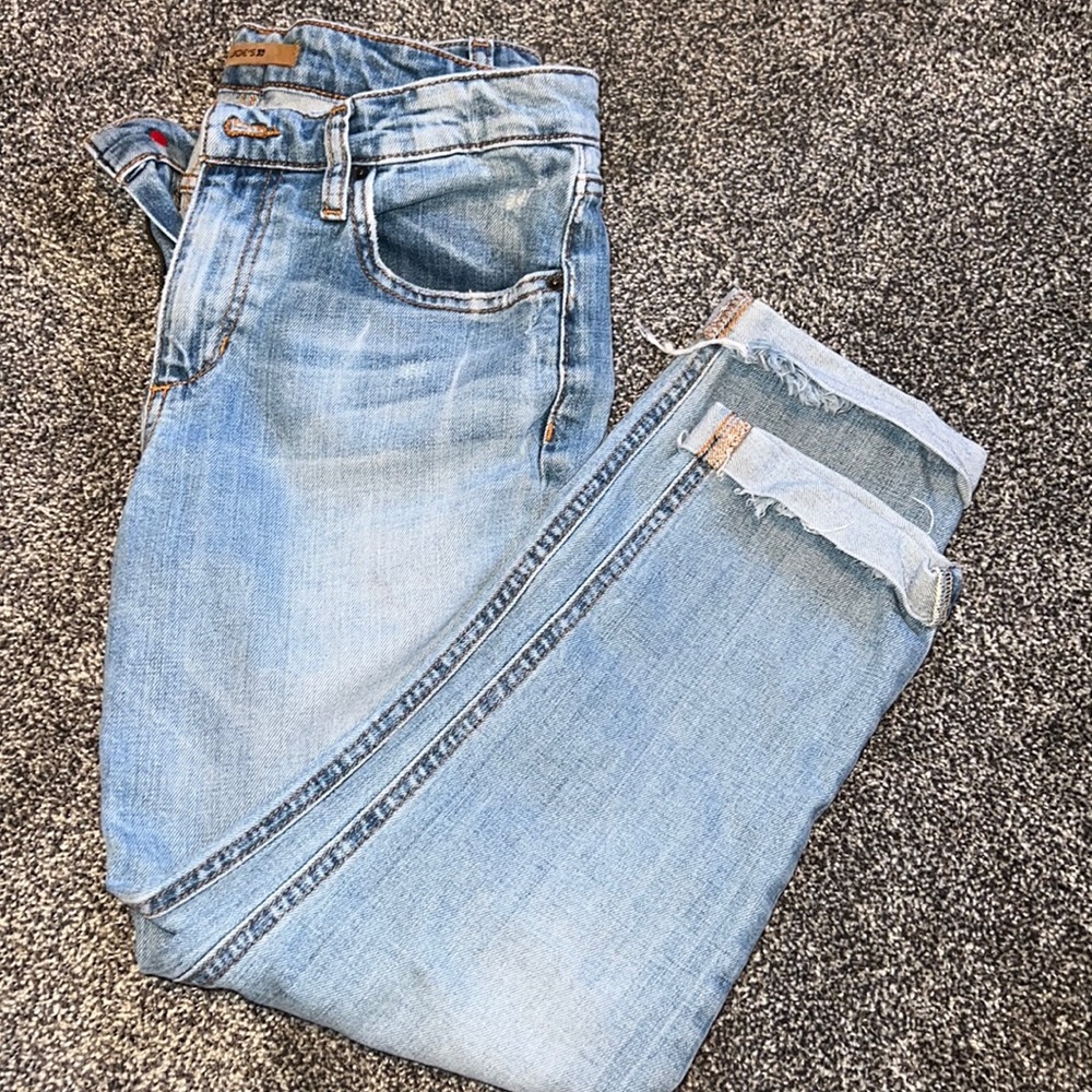 Joe’s Jeans The Billie Crop boyfriend slim crop.